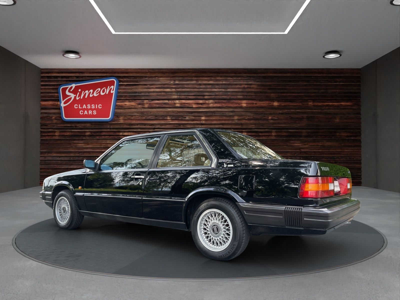 Volvo Automobili: VOLVO 780 Bertone - Oldtimer - ab MFK! – Usato da Au SG venduto da Simeon-Cars 1