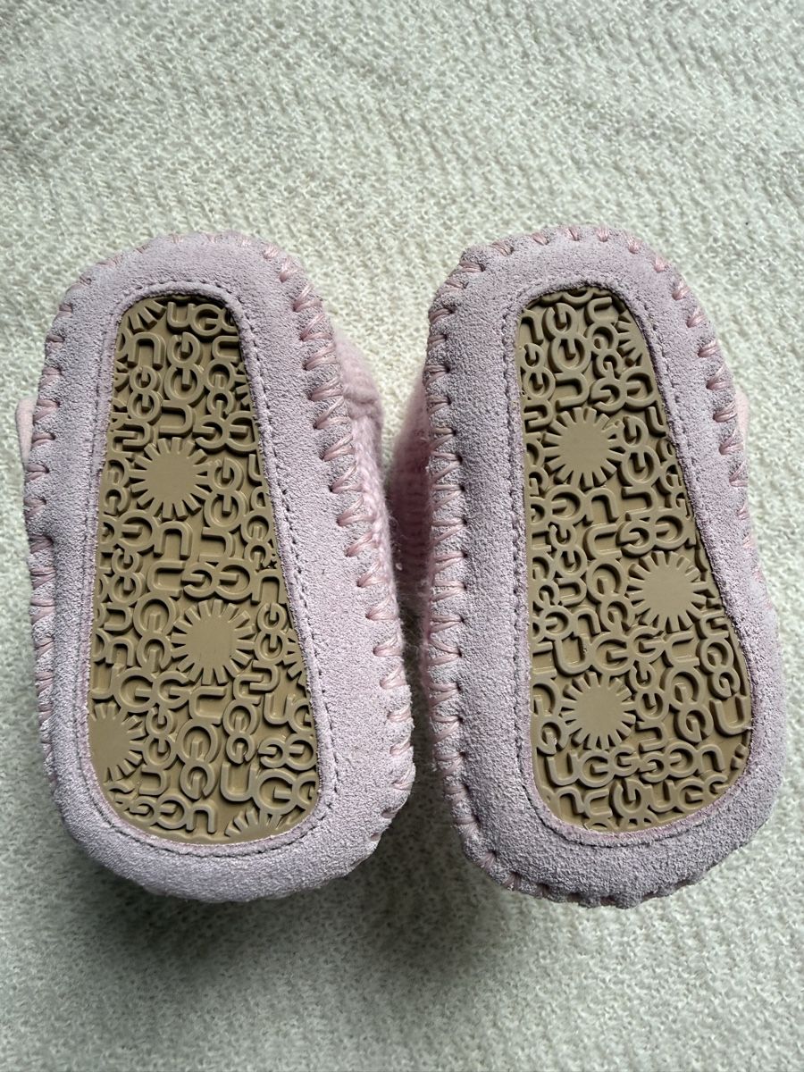 Ugg Scarpe per ragazzi: UGG Baby Booties 16 Neu – Nuovo (secondo la descrizione) da Zürich venduto da WomenMenKidsClothes 2