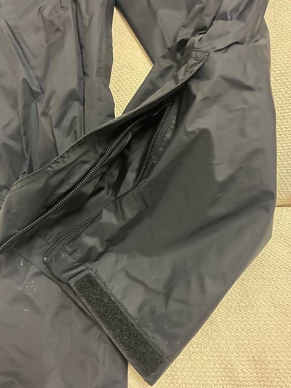 Hosen: Regenhosen Gr. 128 – Gebraucht aus Winterthur von Rawille 2