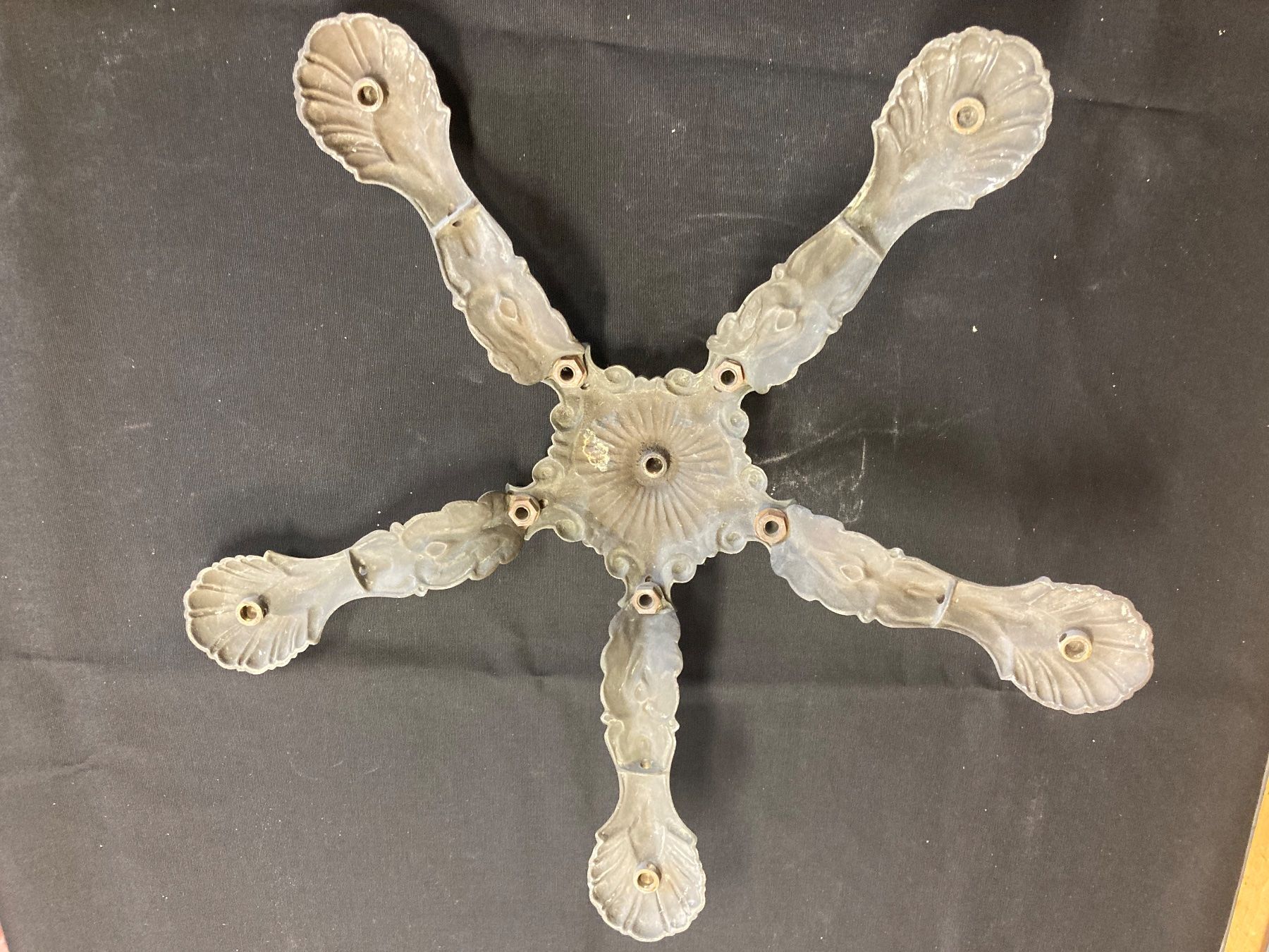 Kronleuchter & Deckenlampen: Antiker Lampenfuss Messing – Gebraucht aus Grosswangen von arum01 3