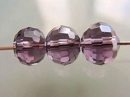 Glasschliffperle  facettiert violett 8mm