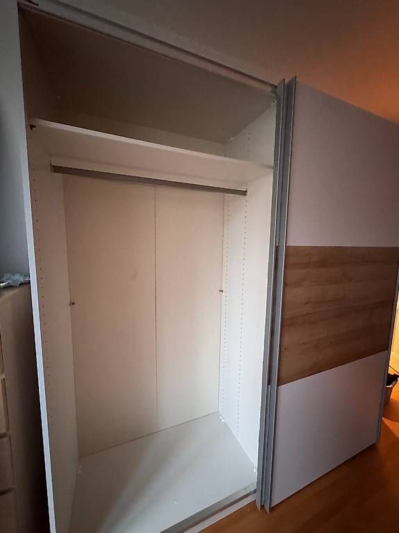 Armadi: Schwebetürenschrank – Usato da Bern venduto da lor_2n9h 2