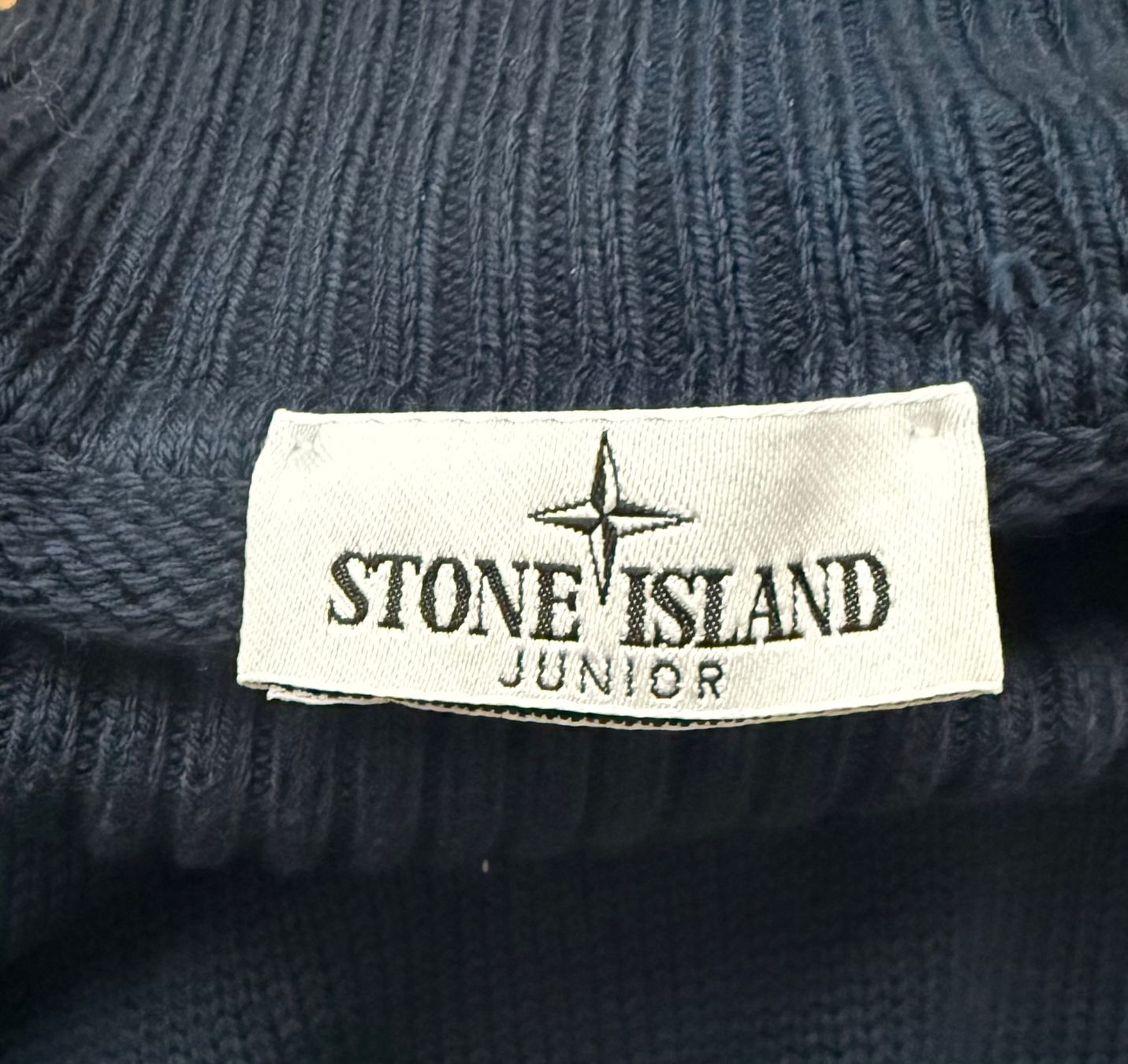 Stone Island Pullover & Sweatshirts: Stone Island Junior Rollkragenpullovee, Grösse 140 – Gebraucht aus Glattbrugg von Seventyfive 1