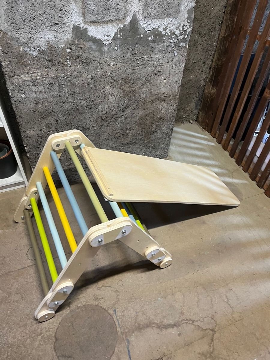 Kletterwände & Klettergriffe: 2-teiliges Montessori Kletterdreieck mit Rutsche – Neu (gemäss Beschreibung) aus Zürich von bom_c25d