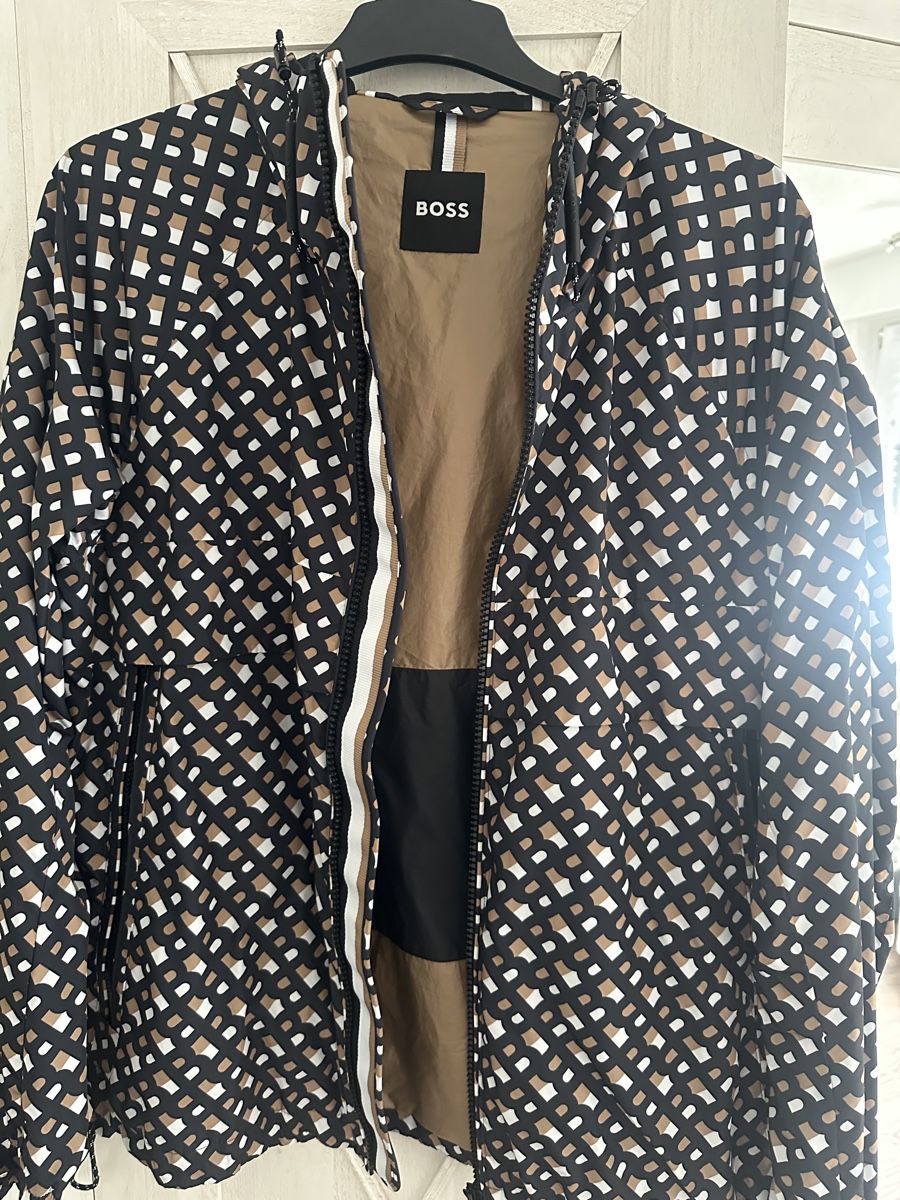 Hugo Boss Giacche: Boss Regenjacke Grösse 50 – Nuovo (secondo la descrizione) da Gachnang venduto da tsc_5kvc 1
