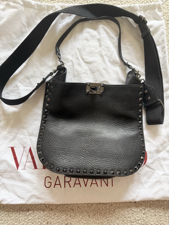 VALENTINO GARAVANI Rockstud Tasche, schwarz, Leder