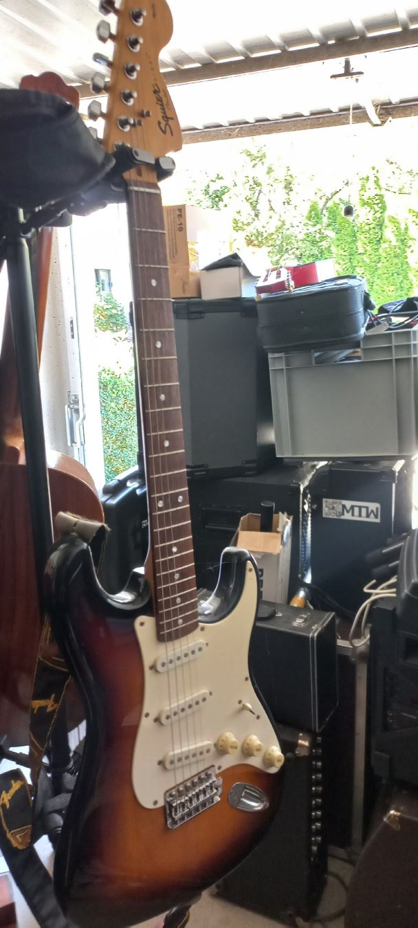 Strumenti musicali: Div. Gitarren a je Fr. 100.- – Usato da Schaffhausen venduto da raj_f5dm 3