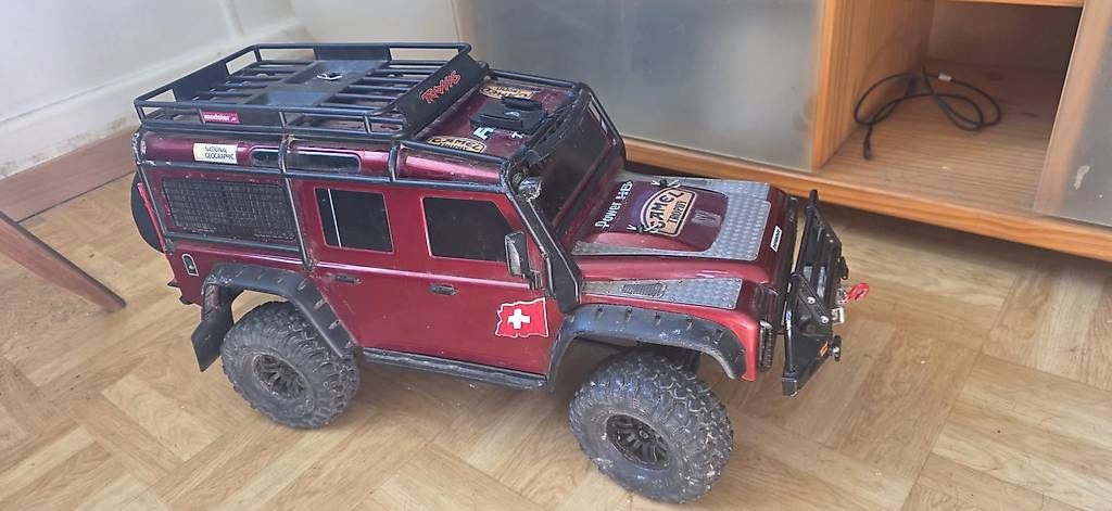 Modellismo RC: RC Land Rover Defender – Usato da Uerkheim venduto da kat_tlp2