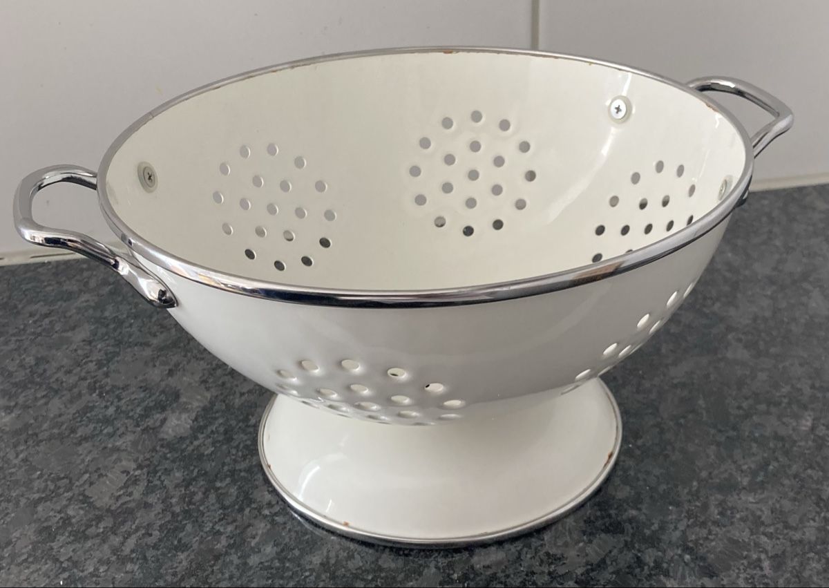 Ikea Ciotole: IKEA GEMAK Durchschlag, elfenbeinweiss – Usato da Zürich venduto da Sick0 1