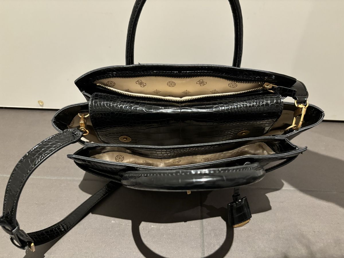 Taschen für Damen: Handtasche – Gebraucht aus Grosshöchstetten von Kreator20 2