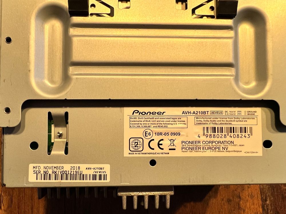 Pioneer AVH-A210BT Autoradio (ohne Kabel) | Kaufen auf Ricardo