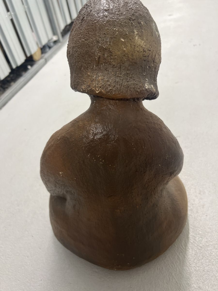Figuren: Rustikale Mädchenfigur aus Terrakotta, CHF 50. – Gebraucht aus Zürich von Privat_13 2