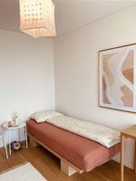 Designbett Minimalist TojoTM Echtholz