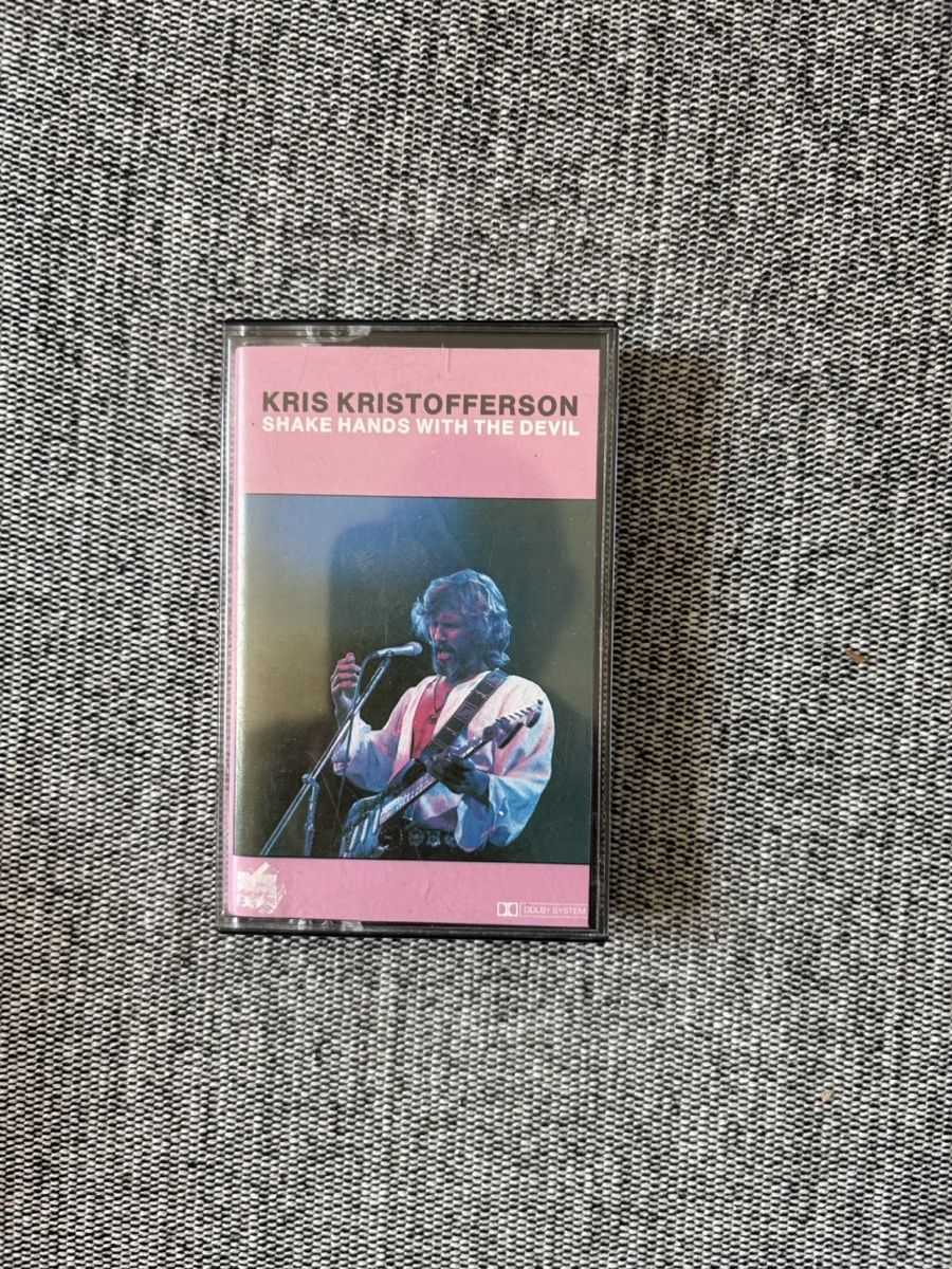 Cassettes audio: Kris Kristofferson Shake Hands With The Devil Cassette – D'occasion à Zofingen par Bigron