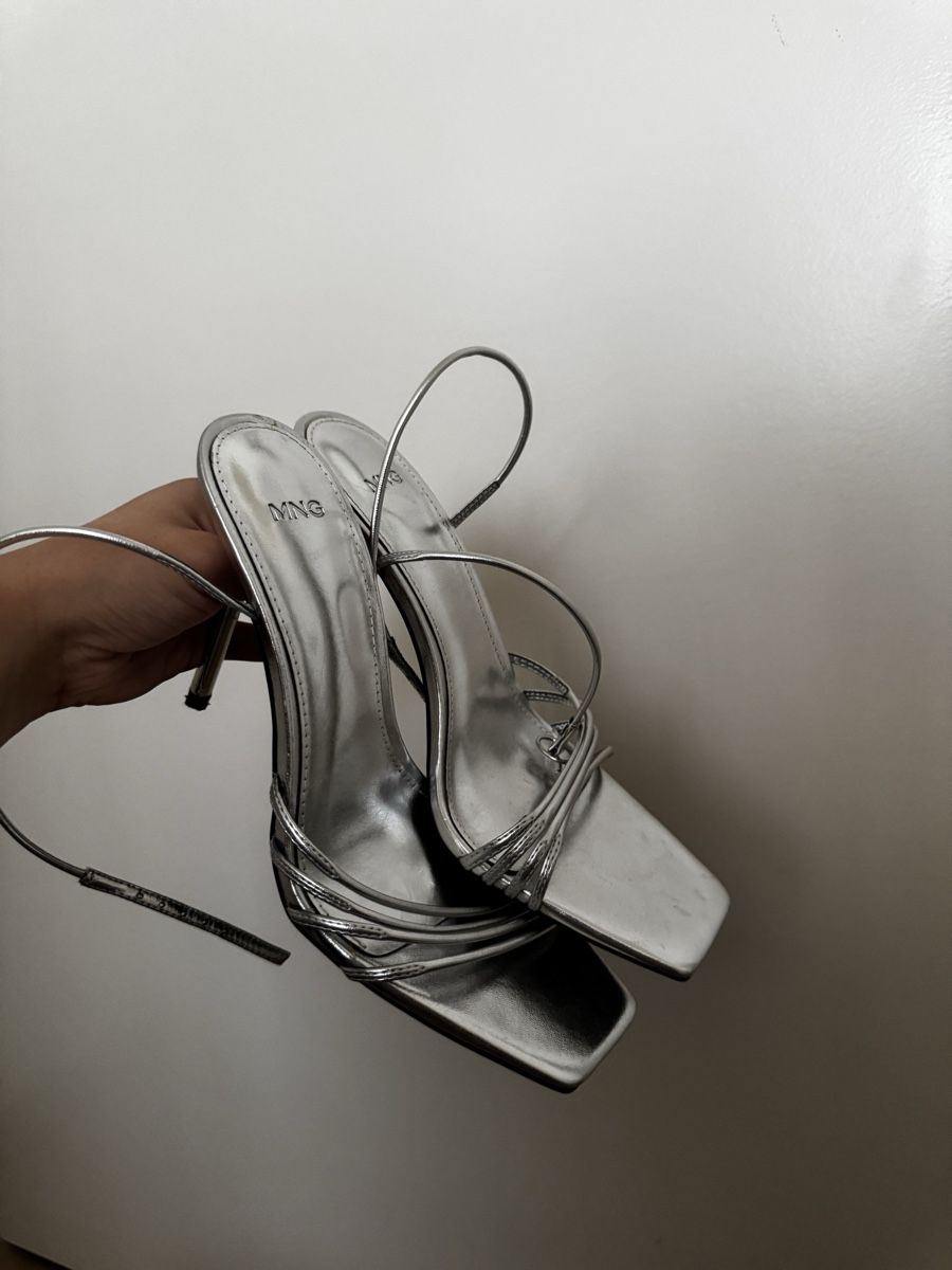 Damenschuhe: Heels Silber Grösse 37 – Gebraucht aus Zürich von fat_7ls7
