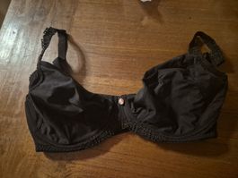 Damen BH schwarz mit Bügel Grösse 75 F Neu