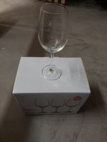 Lot de 6 verres à vin neufs