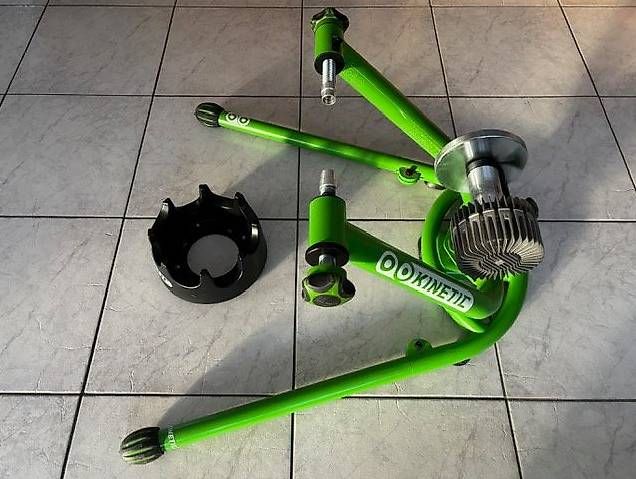 Hometrainer: Kinetic Velotrainingsrolle – Gebraucht aus Henggart von Swif 2