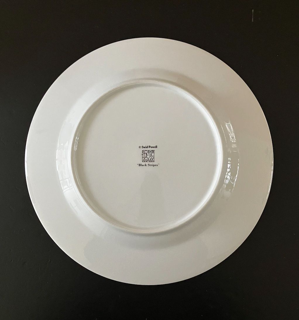 Dipinti: plate . black stripes . robert & trix haussmann – Usato da basel venduto da cosmos.basel 4