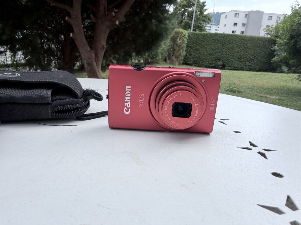 Canon Fotocamera: Digitalkamera Canon IXUS 125 HS FULL HD  – Usato da Zürich venduto da semi16 1