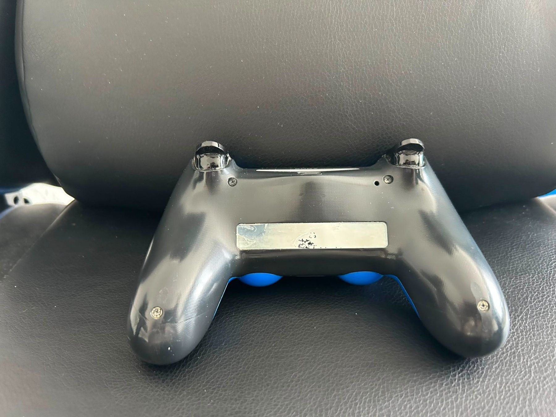 Sony Controller: PS 4 Controller – Usato da Madetswil venduto da Luck_4_Ever 3