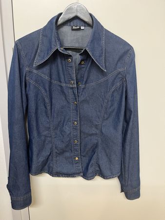 Blaue Jeansjacke