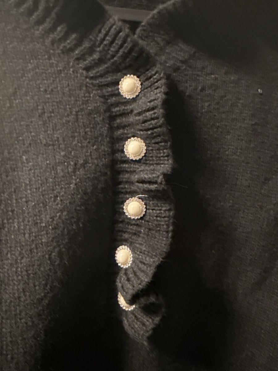 Shein Maglioni & Felpe: Schwarzer Strickpullover mit Rüschen und Perlen, Gr. S – Nuovo (secondo la descrizione) da Arbon venduto da llaauraa 1