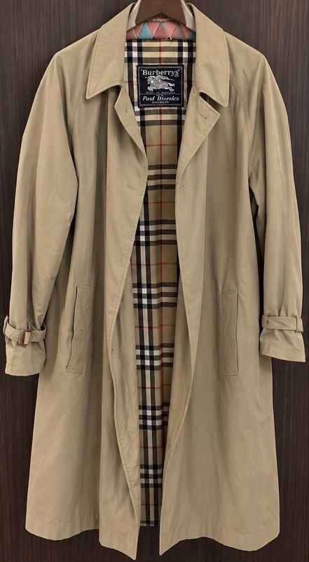 Burberry Mäntel: Vintage Burberry Coat – Gebraucht aus Uster von lai_r6cy