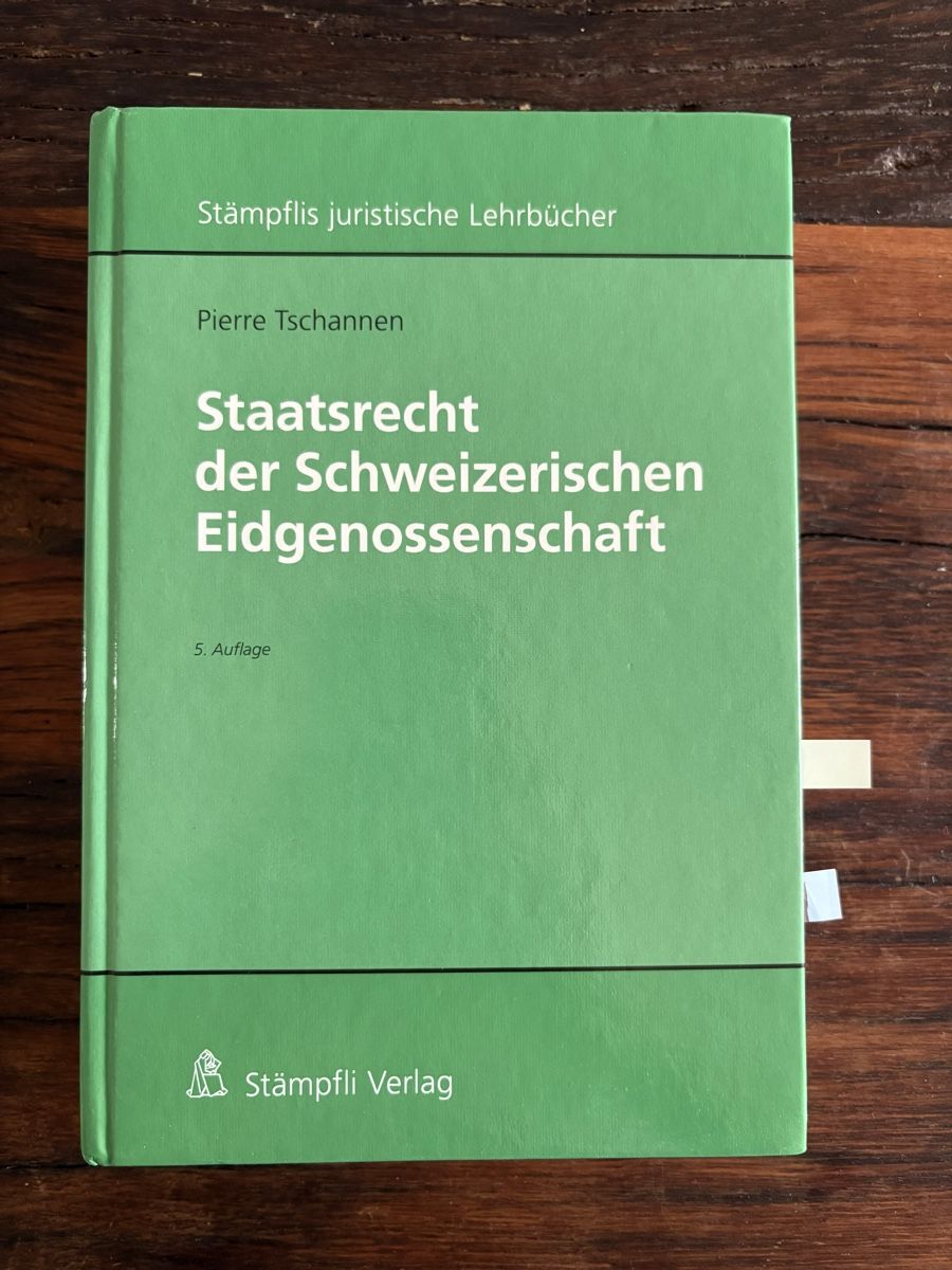 Livres: Staatsrecht der Schweizerischen Eidgenossenschaft – Neuf (Voir description) à Zürich par Gan_rnc8