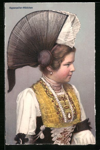 Cartoline postali: Schönes Appenzeller Mädchen in elegant – Usato da Berlin venduto da bartko-reher