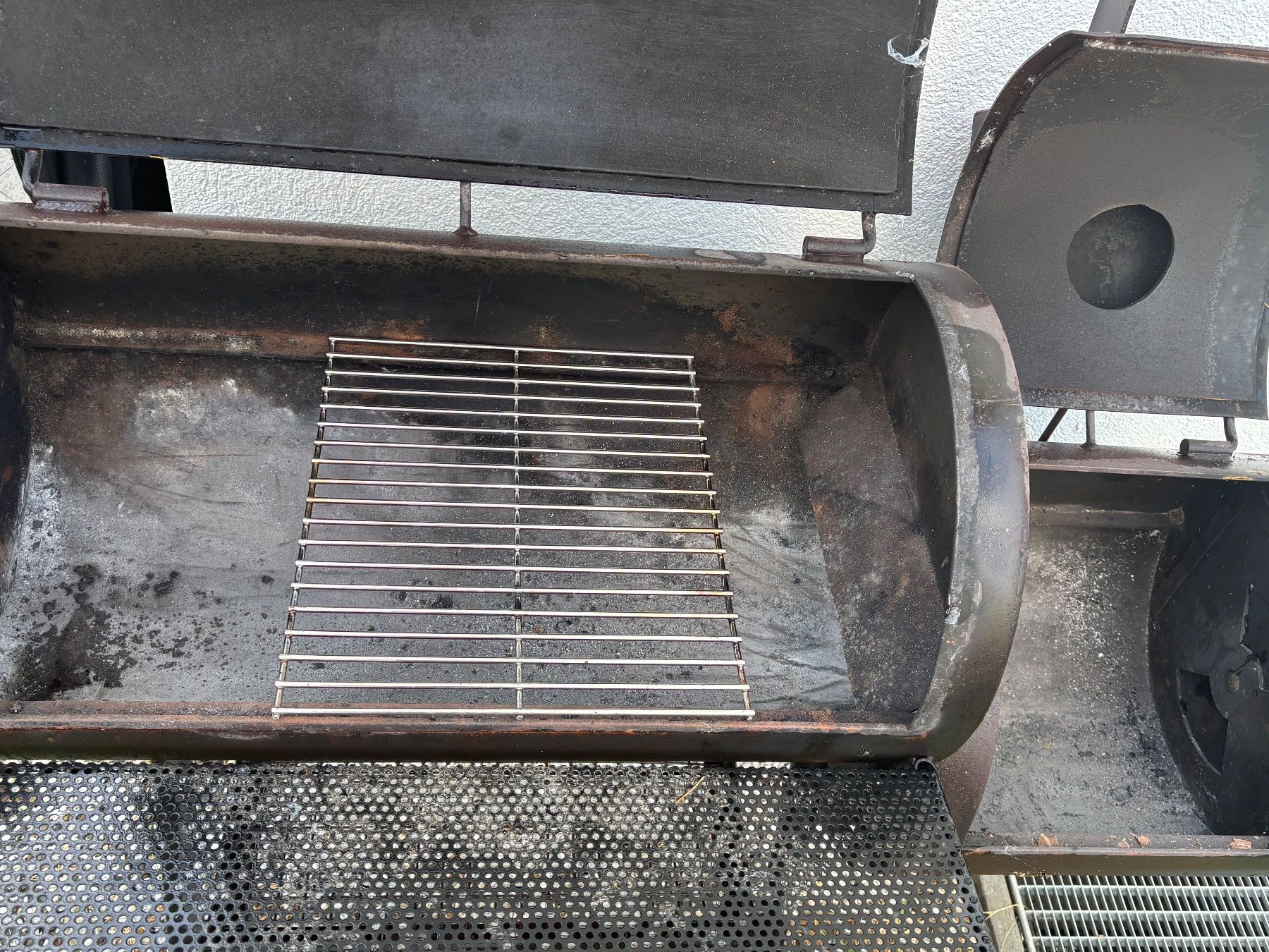 Griglie: Schwerer Smoker Grill 🍗 – Usato da Berikon venduto da Avi85 2