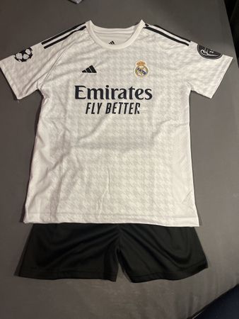 Real Madrid „ Bellingham“ Replica Fussballtrikot Gr.164