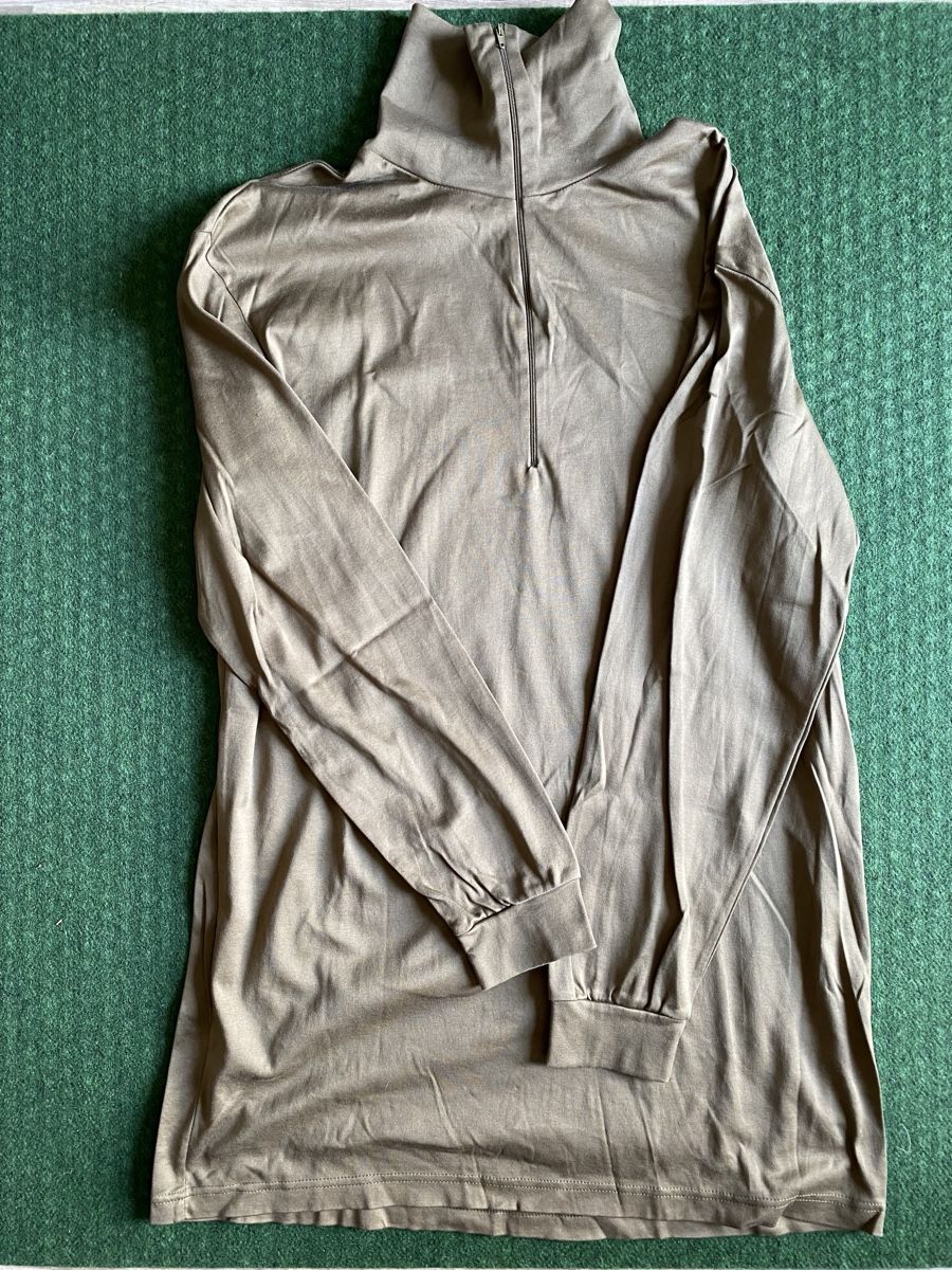 Schweizer Armee Uniformi: Gnägi Pullover Schweizer Armee – Nuovo (secondo la descrizione) da Bolligen venduto da Meanstreak 1