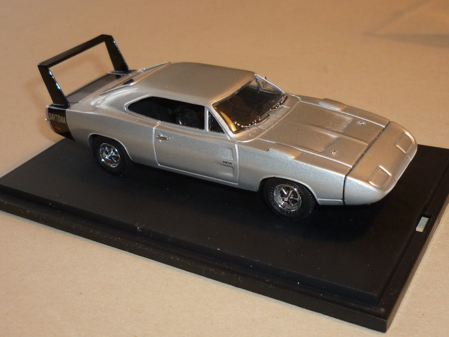 Dodge Modellini d'auto: Dodge Charger Daytona von Eagle's Race – Usato da Bern venduto da Mint7