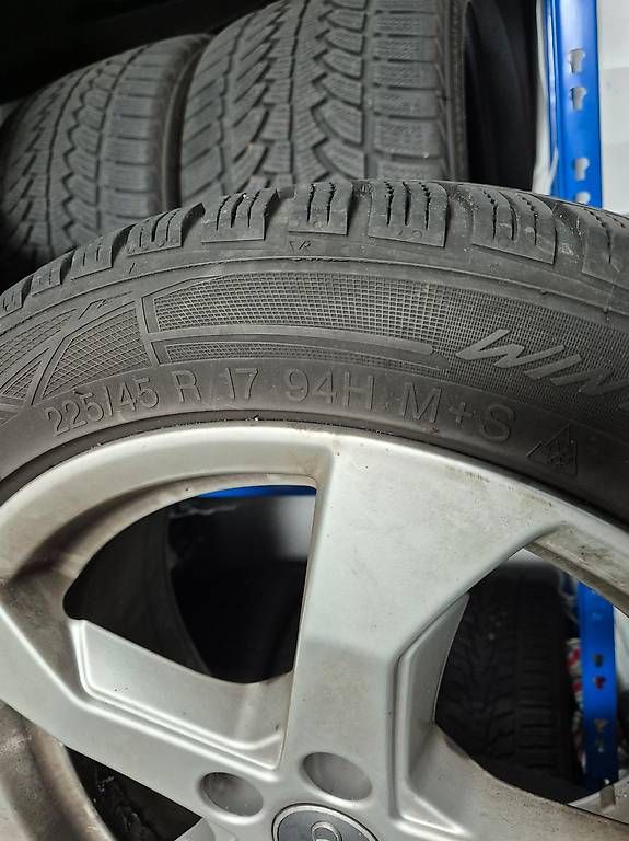 Pneumatici & Ruote complete: Roues Audi A3 hiver 17 pouces – Usato da Bussigny venduto da NoLimiit 2