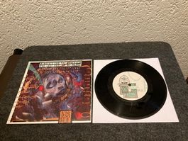 Siouxsie And The Banshees - The Last Beat Of My Heart