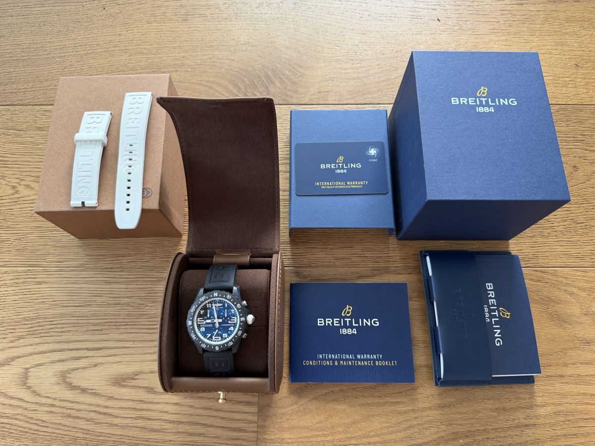Breitling Uhren: Breitling Endurance Pro 44mm weiss – Gebraucht aus Stans von lion85