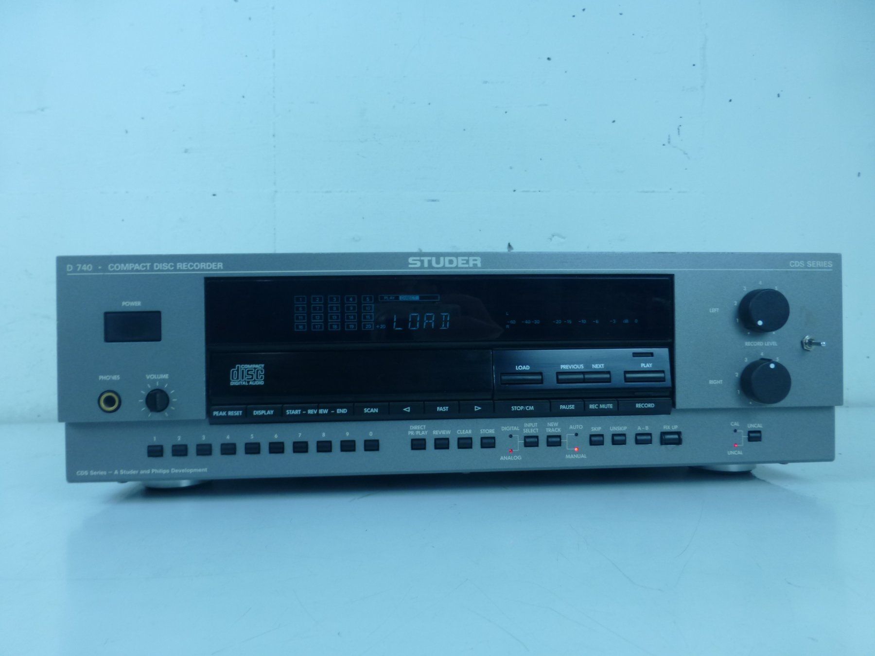 Studer Registratori: Studer D740 CD Recorder defekt – Difettoso da Fahrweid venduto da gruenezahn