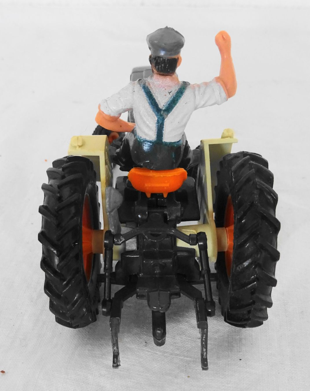 Britains Kit di modellismo & Modellini statici: Britains Ltd. Traktor mit Figur, Oldtimer Rarität – Usato da Zürich venduto da Connie8 4