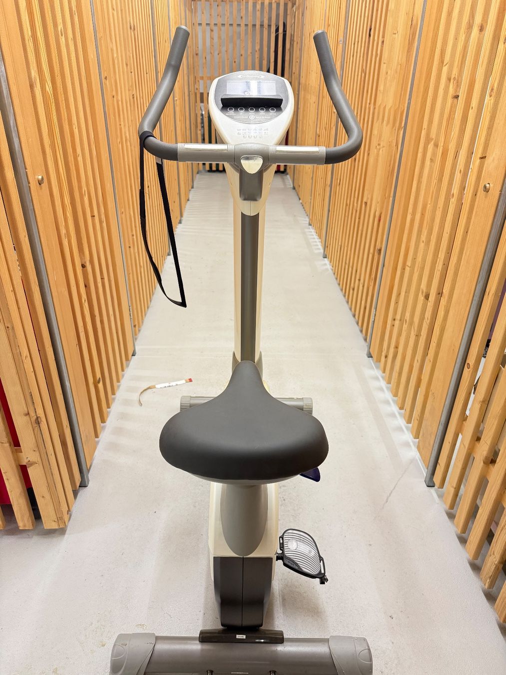 CardioStrong Hometrainer: Cargiostrong Ergometer BX 400 Heimtrainer - zu verschenken – Usato da Glattpark (Opfikon) venduto da Megasyn 1