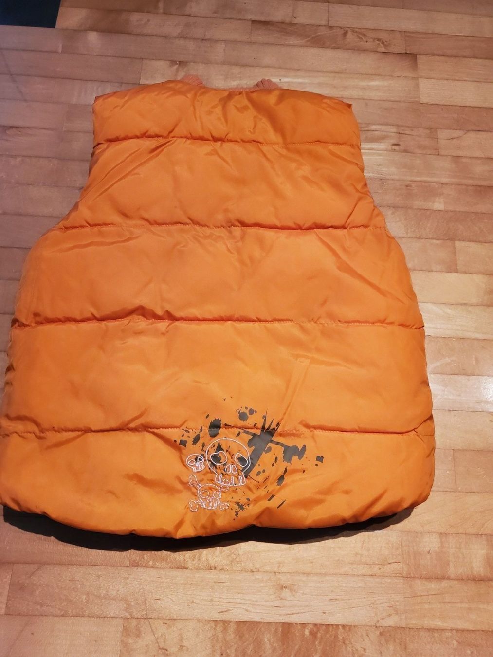 Sonstige Jungenkleidung: 2 super Gillets Gr 4T – Gebraucht aus Dättwil AG von Globetrotter2000 5