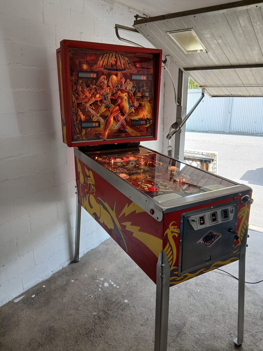 Flipper: flipperkasten flipper Bally viking – Usato da Leibstadt venduto da Retrowelt 2