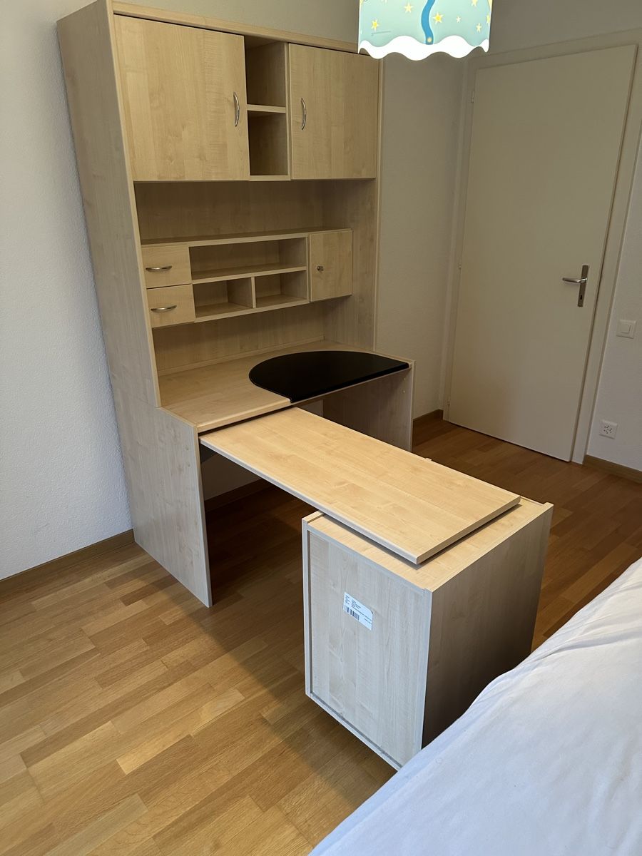 Scrivanie: Bureau pour jeune – Usato da Courtelary venduto da ReBo012 1