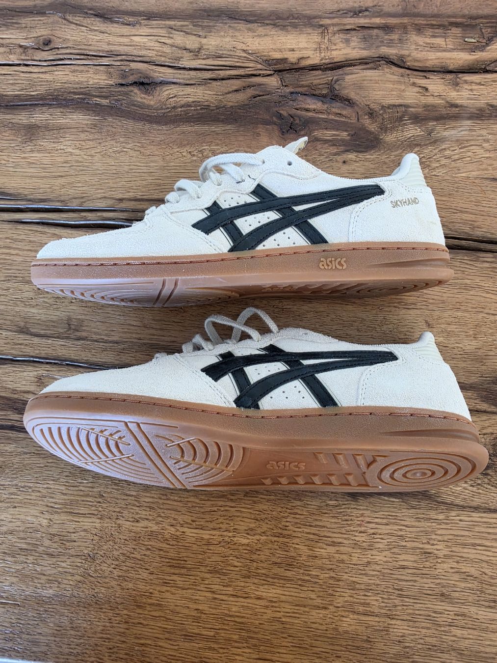 Asics Scarpe da uomo: ASICS Skyhand 44 – Usato da Meisterschwanden venduto da pabam1