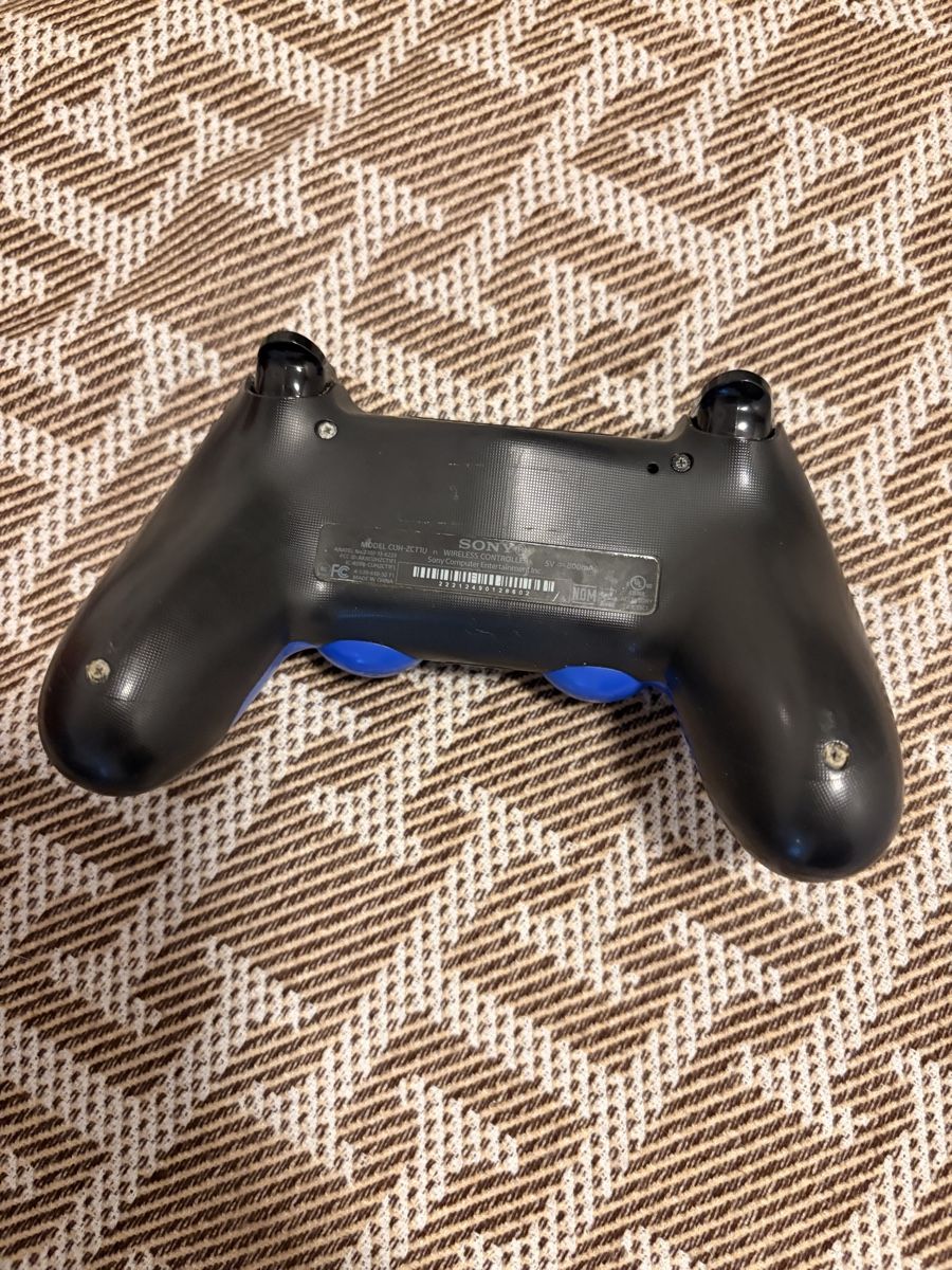 Controller: Dualshock 4 Controller Blau gebraucht – Gebraucht aus St.Gallen von rslalfs 1