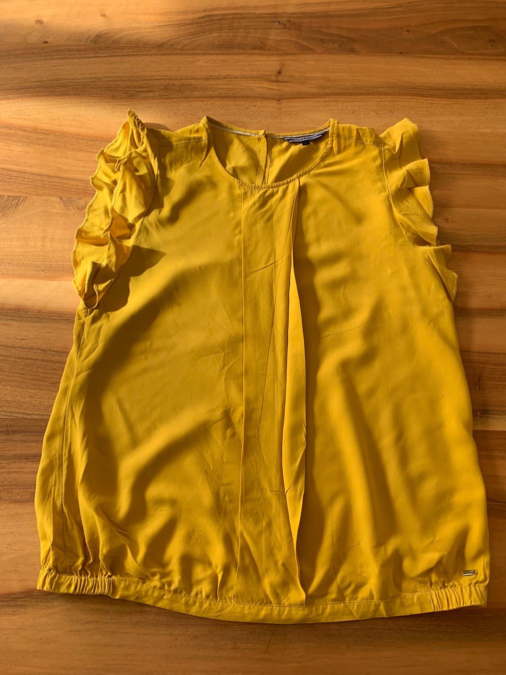 Tommy Hilfiger Chemisiers: TOMMY HILFIGER Bluse senfgelb Grösse 6 / 34 – Neuf (Voir description) à Meiringen par snahhanssnah