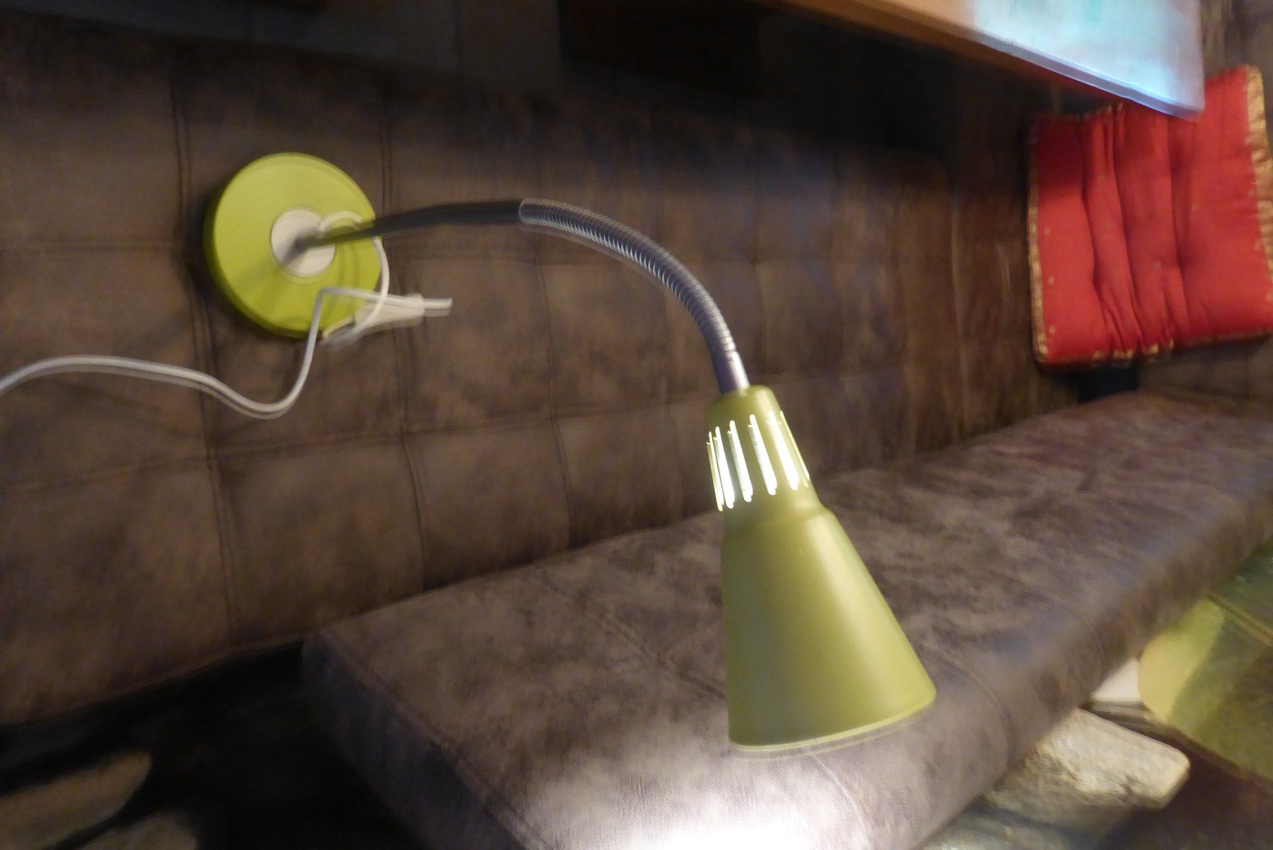 Lampen: Vintage Lampe  ca 55 cm Hoch – Gebraucht aus Sargans von Benziner 1