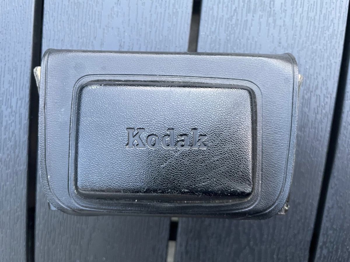 Kodak Kamera: Kodak Instamatic 133 Vintage-Analogkamera – Gebraucht aus Altenrhein von Docdoc 5