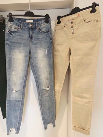 Hosen gr. S,  2 Paare