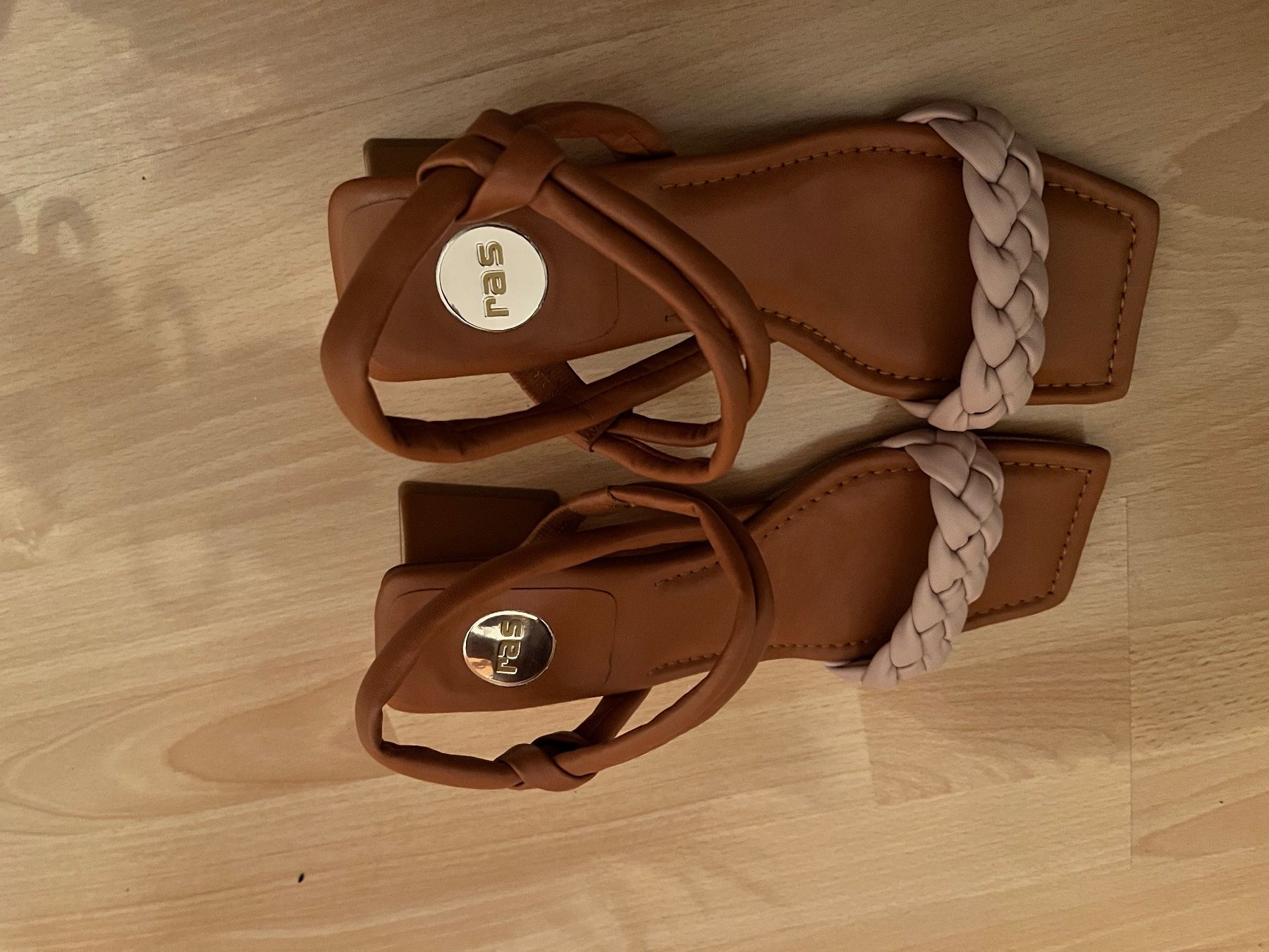 Scarpe da donna: Sandalette Marke Ras – Usato da Zell ZH venduto da Spring1509 2